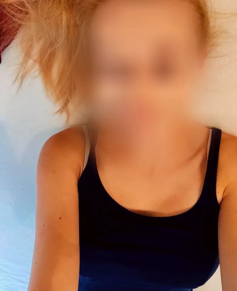 Claudia, 28