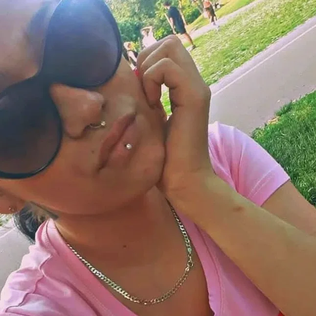 Corinna, 31