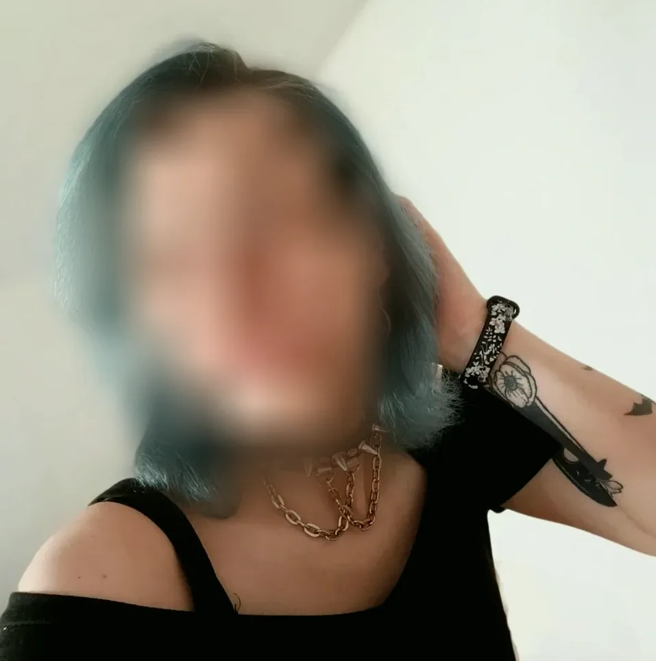 Emily, 34